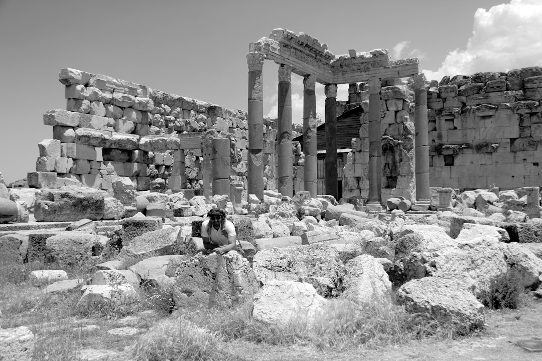 Katedra w Chartres - tajemnice witraży. Przewodnik po sztuce sakralnej